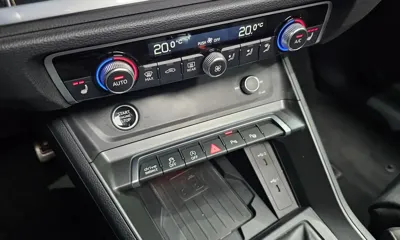 Audi Q3 2023, 79136 км, за 31160.58 USD - фото 27