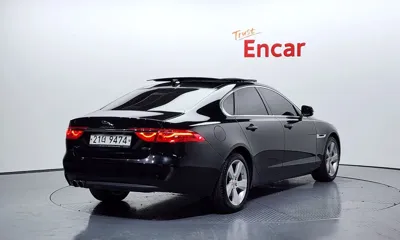 Jaguar XF 2018, 84989 км, за 5880.41 USD