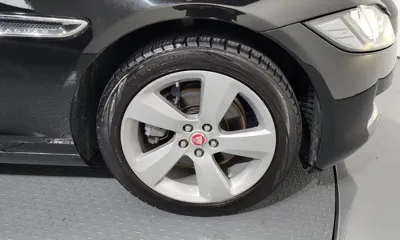 Jaguar XF 2018, 84989 км, за 5880.41 USD