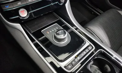 Jaguar XF 2018, 84989 км, за 5880.41 USD - фото 9