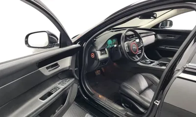 Jaguar XF 2018, 84989 км, за 5880.41 USD - фото 10