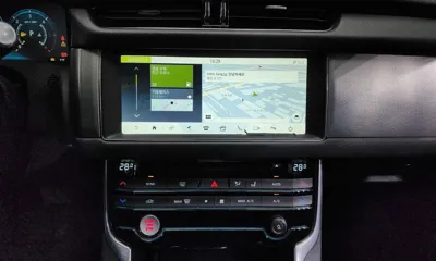 Jaguar XF 2018, 84989 км, за 5880.41 USD - фото 14