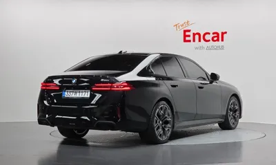 BMW 5-Series 2026, 12603 км, за 74701.33 USD