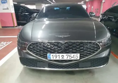 Genesis G90 · 2023 год