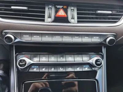 Hyundai Grandeur 2019, 47233 км, за 13023.37 USD - фото 18