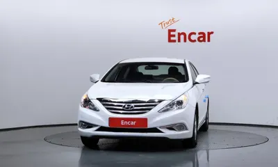 Hyundai Sonata 2014, 141072 км, за 2605.86 USD