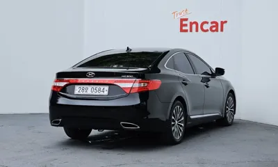 Hyundai Grandeur 2014, 94600 км, за 4795.06 USD