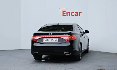Hyundai Grandeur 2014, 94600 км, за 4795.06 USD