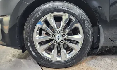 Kia Canival 2016, 154482 км, за 7201.85 USD