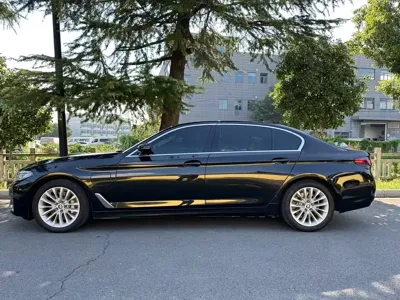 BMW 5 Series New Energy 2021, 80000 км, за 25460.79 USD