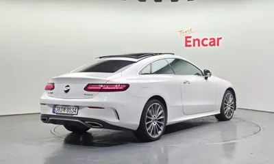 Mercedes-Benz E-Class 2021, 76001 км, за 30575.1 USD