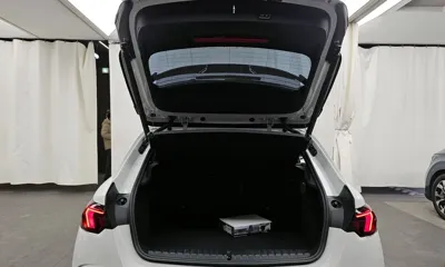 BMW 1-Series 2025, 7274 км, за 38007.09 USD - фото 20