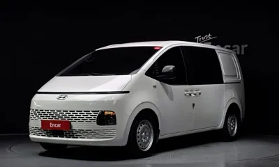 Hyundai Staria · 2023 год