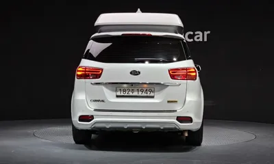 Kia Canival 2019, 133358 км, за 13544.76 USD