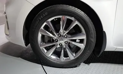 Kia Canival 2019, 133358 км, за 13544.76 USD