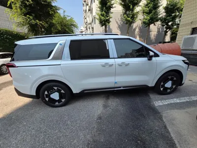 Kia Canival 2026, 20 км, за 11422.54 USD