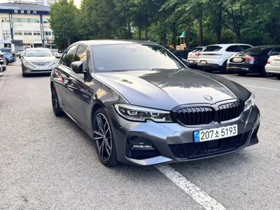 BMW 3-Series 2022, 46076 км, за 19502.04 USD