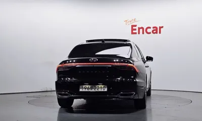 Hyundai Grandeur 2022, 86084 км, за 14267.11 USD
