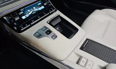 Hyundai Grandeur 2022, 86084 км, за 14260.59 USD - фото 9
