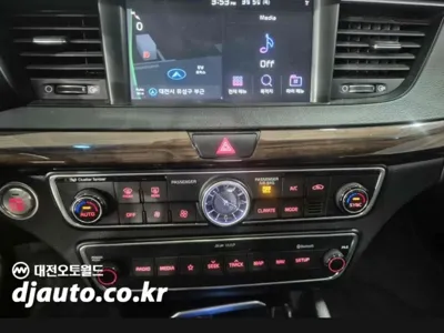 Kia K7 2019, 142404 км, за 8391.89 USD - фото 9