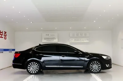 Kia K7 2013, 97000 км, за 4135.49 USD