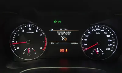 Kia K3 2022, 90903 км, за 8927.4 USD - фото 8