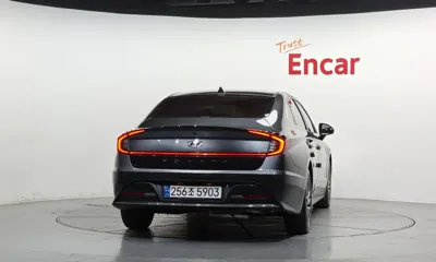 Hyundai Sonata 2022, 55933 км, за 15547.76 USD