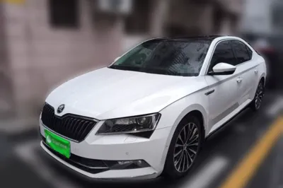 Skoda Superb · 2018 год