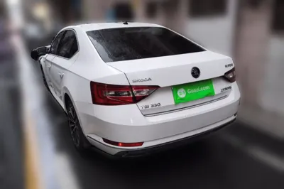 Skoda Superb 2018, 54400 км, за 10353 USD
