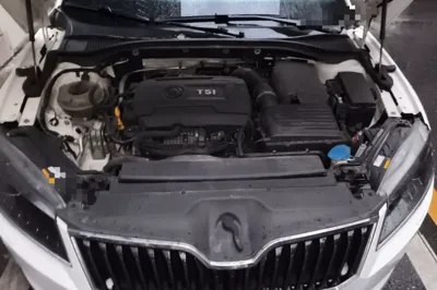 Skoda Superb 2018, 54400 км, за 10353 USD - фото 21
