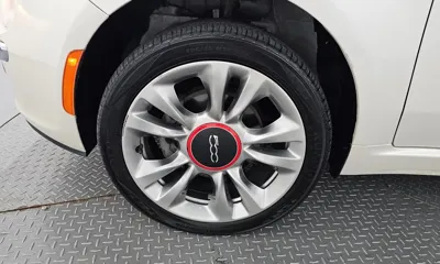 Fiat 500 2017, 86809 км, за 656850.76 USD