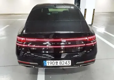 Genesis G90 2022, 108656 км, за 6695.55 USD