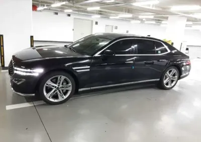 Genesis G90 2022, 108656 км, за 6695.55 USD