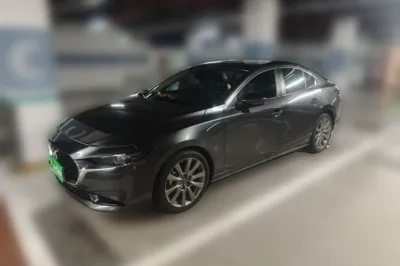 Mazda Mazda 3 Axela · 2020 год