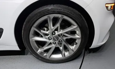 Genesis G70 2021, 30327 км, за 20425.72 USD