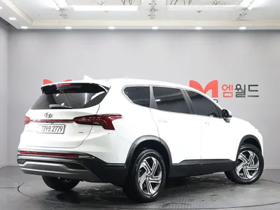 Hyundai Santafe 2023, 61484 км, за 19450.97 USD