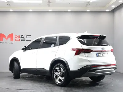 Hyundai Santafe 2023, 61484 км, за 19450.97 USD