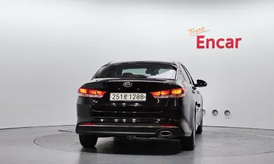 Kia K5 2017, 117820 км, за 5218.59 USD