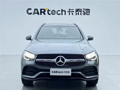 Mercedes-Benz GLC 2021, 54300 км, за 26014.8 USD