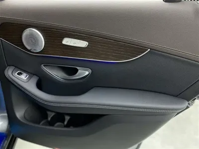 Mercedes-Benz GLC 2021, 54300 км, за 26014.8 USD - фото 21