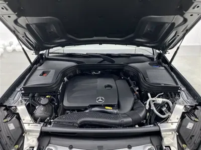 Mercedes-Benz GLC 2021, 54300 км, за 26014.8 USD - фото 25