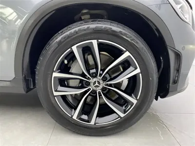 Mercedes-Benz GLC 2021, 54300 км, за 26014.8 USD - фото 35