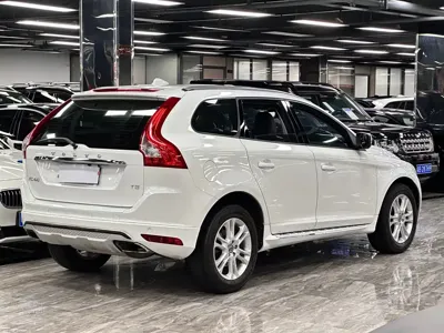 Volvo XC60 (Import) 2014, 160000 км, за 5591.42 USD