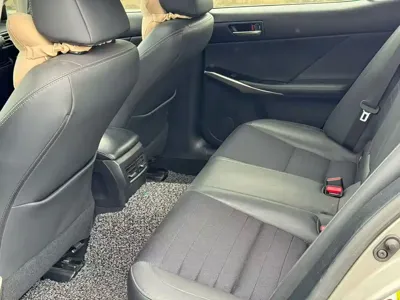 Lexus IS 2017, 80000 км, за 14572.56 USD