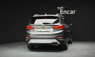 Hyundai Santafe 2020, 119062 км, за 10744.28 USD