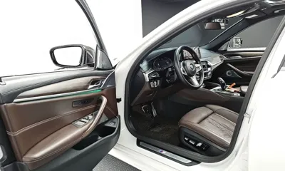 BMW 5-Series 2020, 45824 км, за 23713.37 USD - фото 10