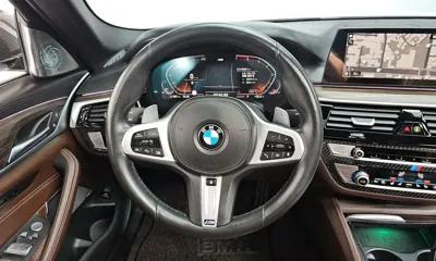 BMW 5-Series 2020, 45824 км, за 23713.37 USD - фото 12