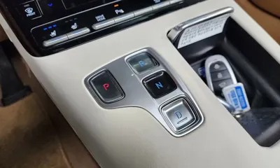 Hyundai Grandeur 2020, 95592 км, за 14806.99 USD - фото 9
