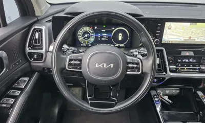 Kia Sorento 2023, 16939 км, за 21127.21 USD - фото 14