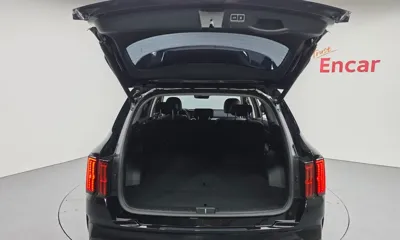 Kia Sorento 2023, 16939 км, за 21127.21 USD - фото 20